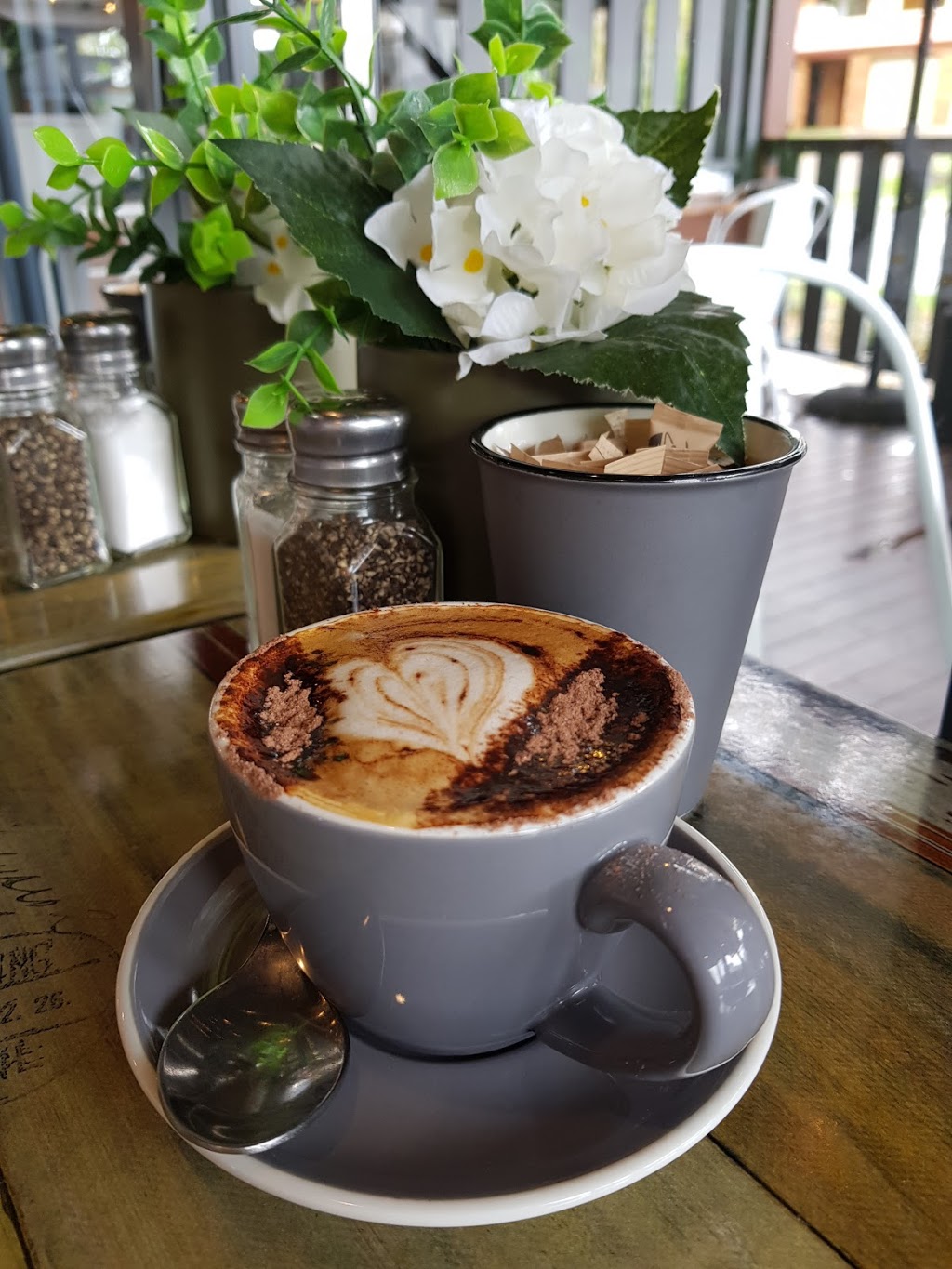 FERNYS Cafe & Espresso Bar | cafe | 51 McGinn Rd, Ferny Grove QLD 4055, Australia | 0738512838 OR +61 7 3851 2838