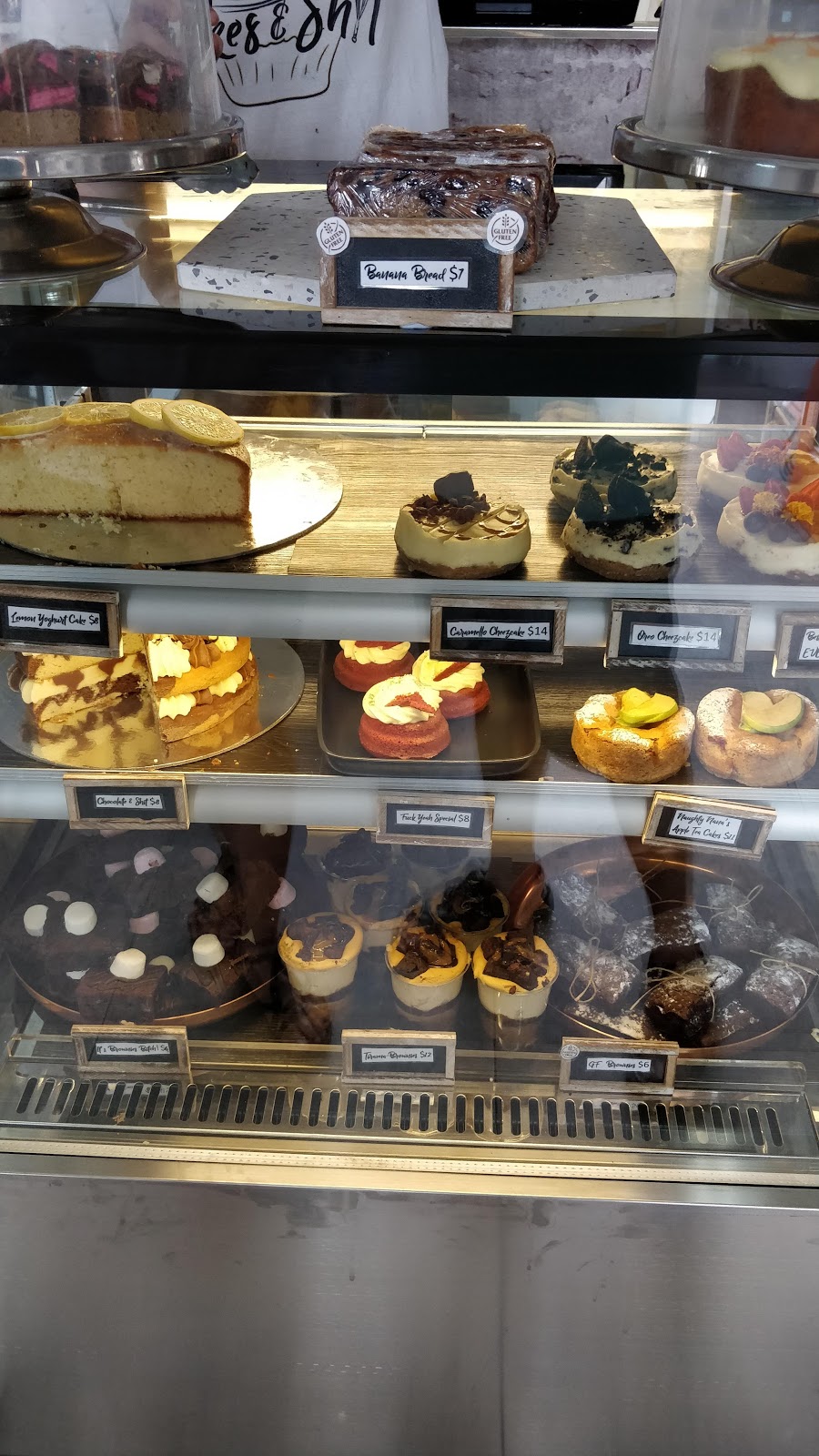 Cakes & Shit | bakery | 390 Samford Rd, Gaythorne QLD 4051, Australia | 0468409838 OR +61 468 409 838
