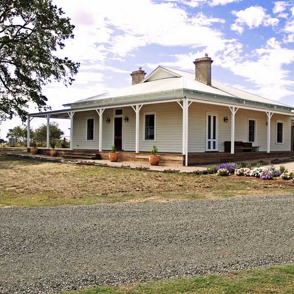 Holcombe Hill Farm | 662 Porcupine Ridge Rd, Porcupine Ridge VIC 3461, Australia | Phone: 0437 205 900