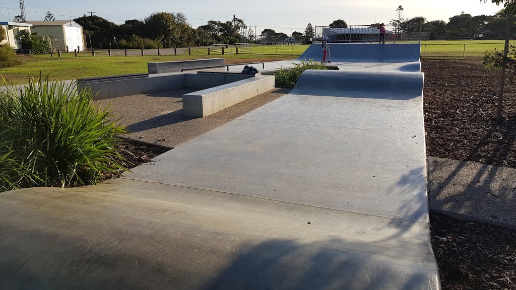 Price Reserve Skate Space | park | Oconnors Rd, Werribee South VIC 3030, Australia