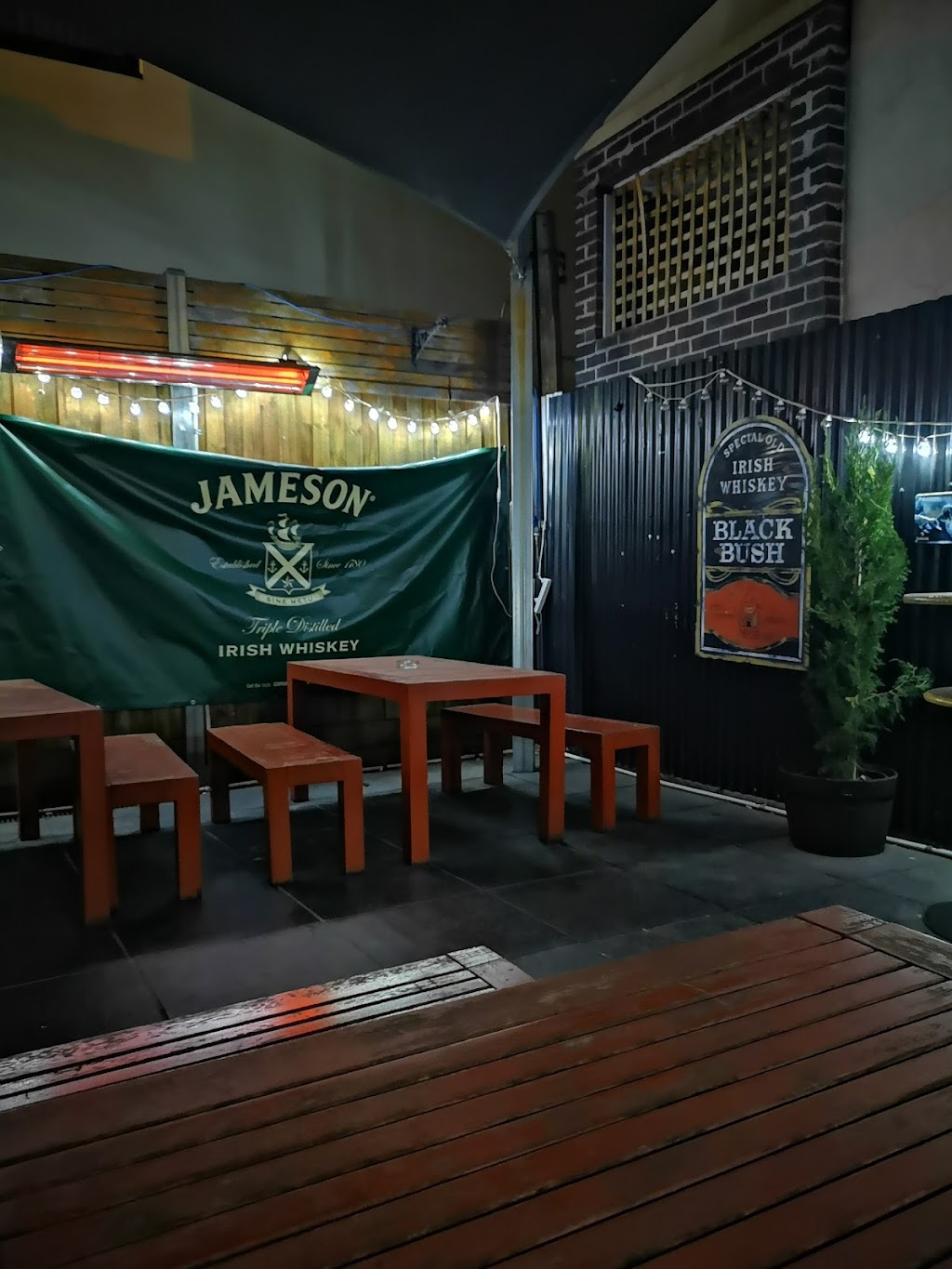 The Quiet Man Irish Pub | 271 Racecourse Rd, Kensington VIC 3031, Australia | Phone: (03) 9376 6232