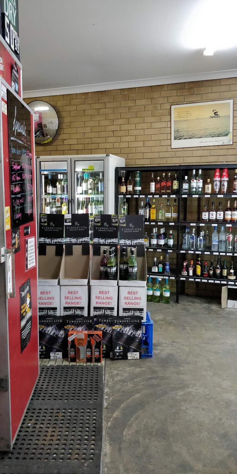 Bottlemart Express - New Brighton Trading Post | store | 50 River St, New Brighton NSW 2483, Australia | 0266801102 OR +61 2 6680 1102