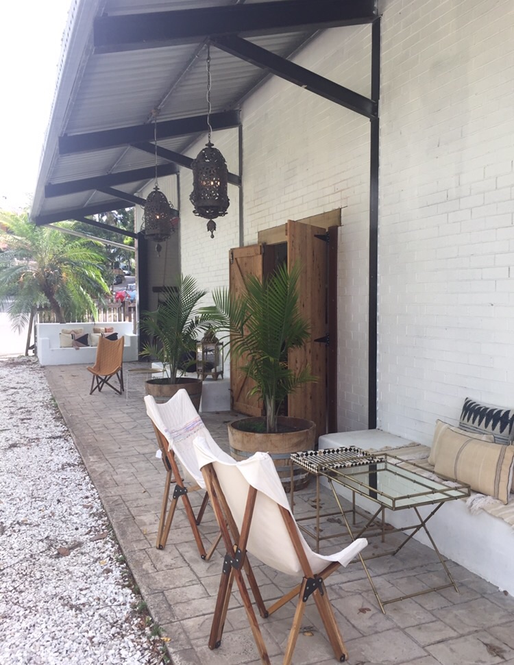 Bisque Traders | Rear of 12 Station Street, Bangalow NSW 2479, Australia | Phone: (02) 6687 1610