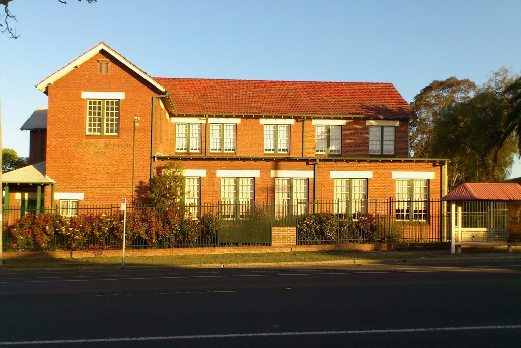 Cessnock West Public School | school | Campbell St & Wollombi Rd, Cessnock NSW 2325, Australia | 0249901637 OR +61 2 4990 1637