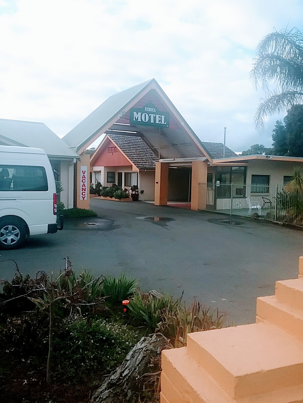 Echuca Motel | lodging | 268 Ogilvie Ave, Echuca VIC 3564, Australia | 0354822899 OR +61 3 5482 2899