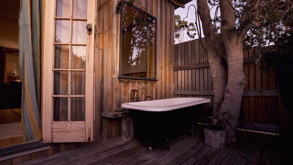 Sheepwash Bay | 250 Sheepwash Rd, Alonnah TAS 7150, Australia | Phone: 0488 942 763