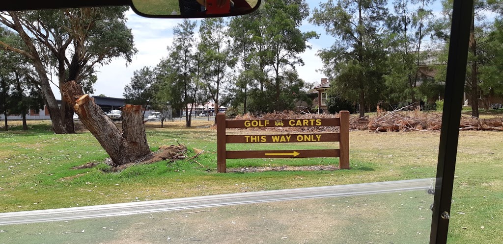 Longyard Golf Course | Longyard Dr, Hillvue NSW 2340, Australia | Phone: (02) 6765 2988