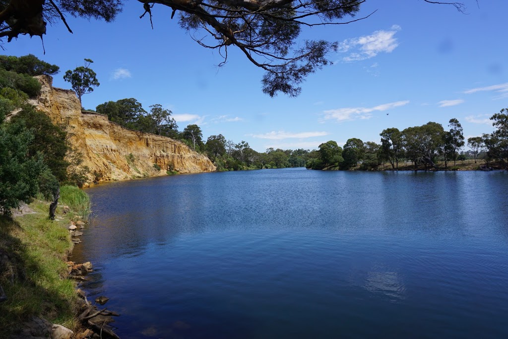 Lakes Mini Bus Charter & Tours | Lyrebird Ct, Lakes Entrance VIC 3909, Australia | Phone: 0499 109 309