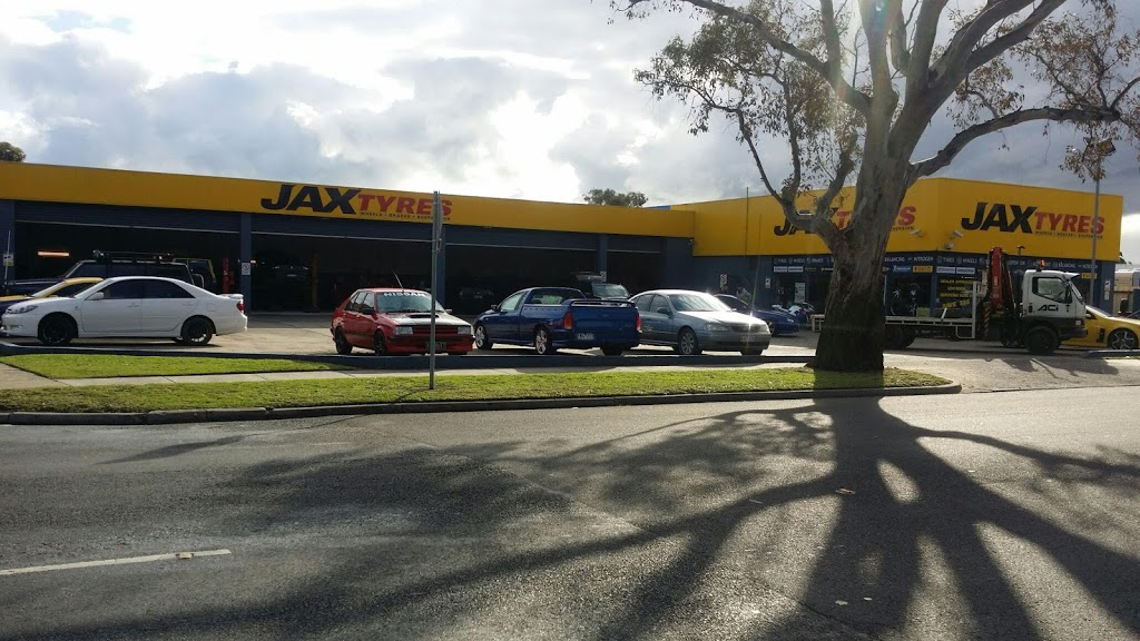 JAX Tyres Frankston | car repair | Wells Rd &, Buna Ave, Frankston VIC 3198, Australia | 0397861144 OR +61 3 9786 1144