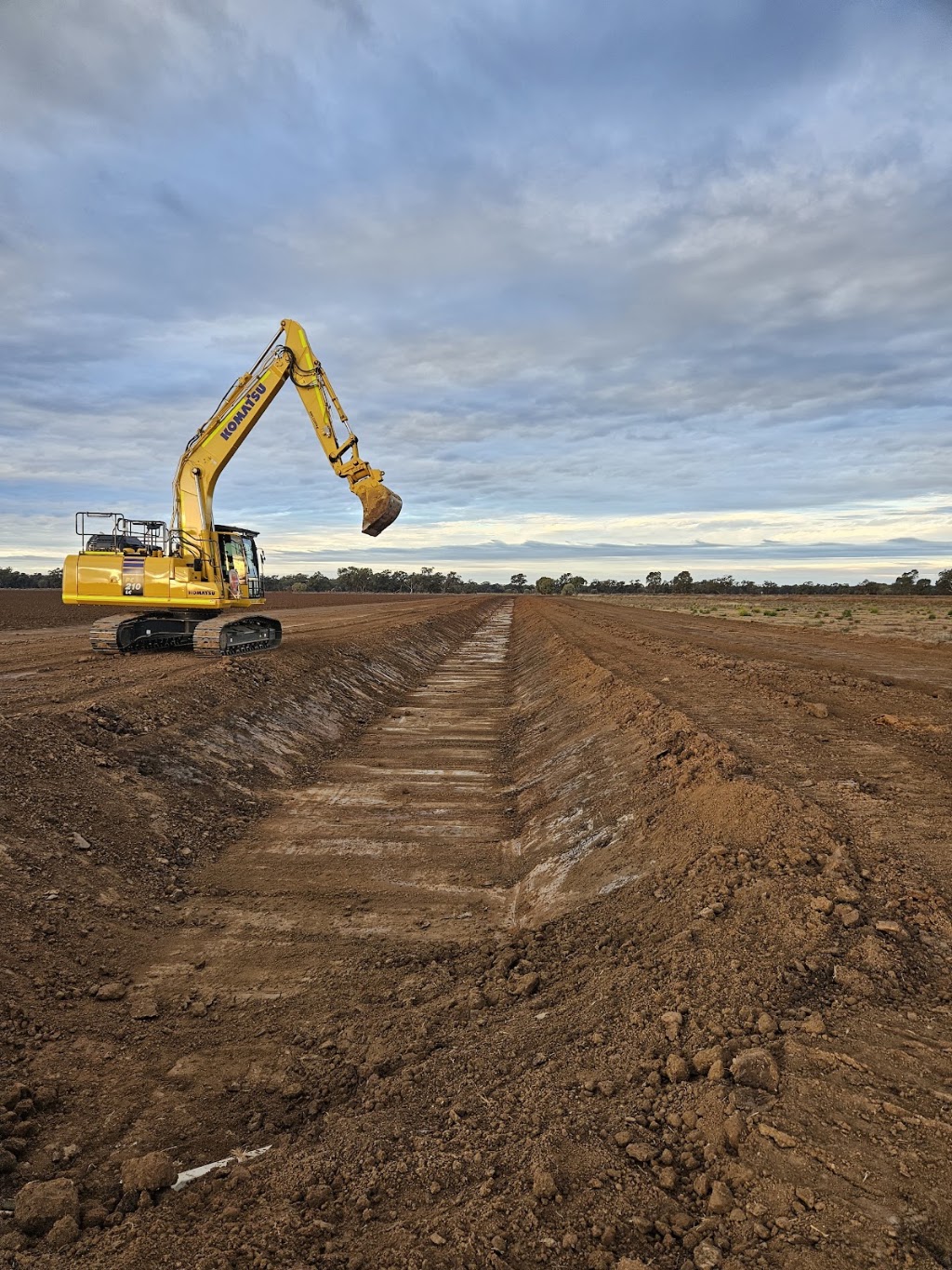Betland Earthmoving and Civil | Betland Ln, Forbes NSW 2871, Australia | Phone: 0421 456 368