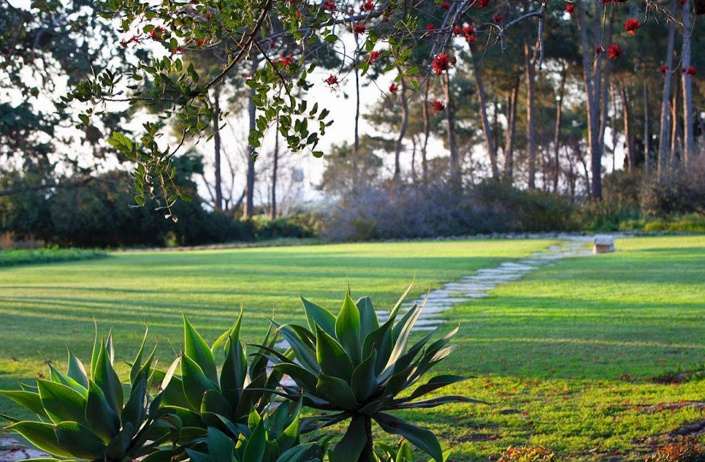 The Rothschild Park | Waddesdon, Park, HP360 VIC 3214, Australia | Phone: 07878 425100