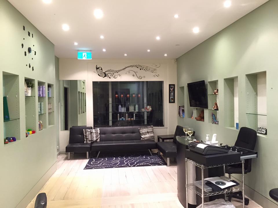 N. James Hair Salon | 88 Norton St, Leichhardt NSW 2040, Australia | Phone: (02) 8068 1888