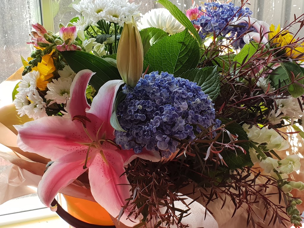 Illawarra Florist | florist | 6 Evans Pl, Kiama NSW 2533, Australia | 0424232686 OR +61 424 232 686