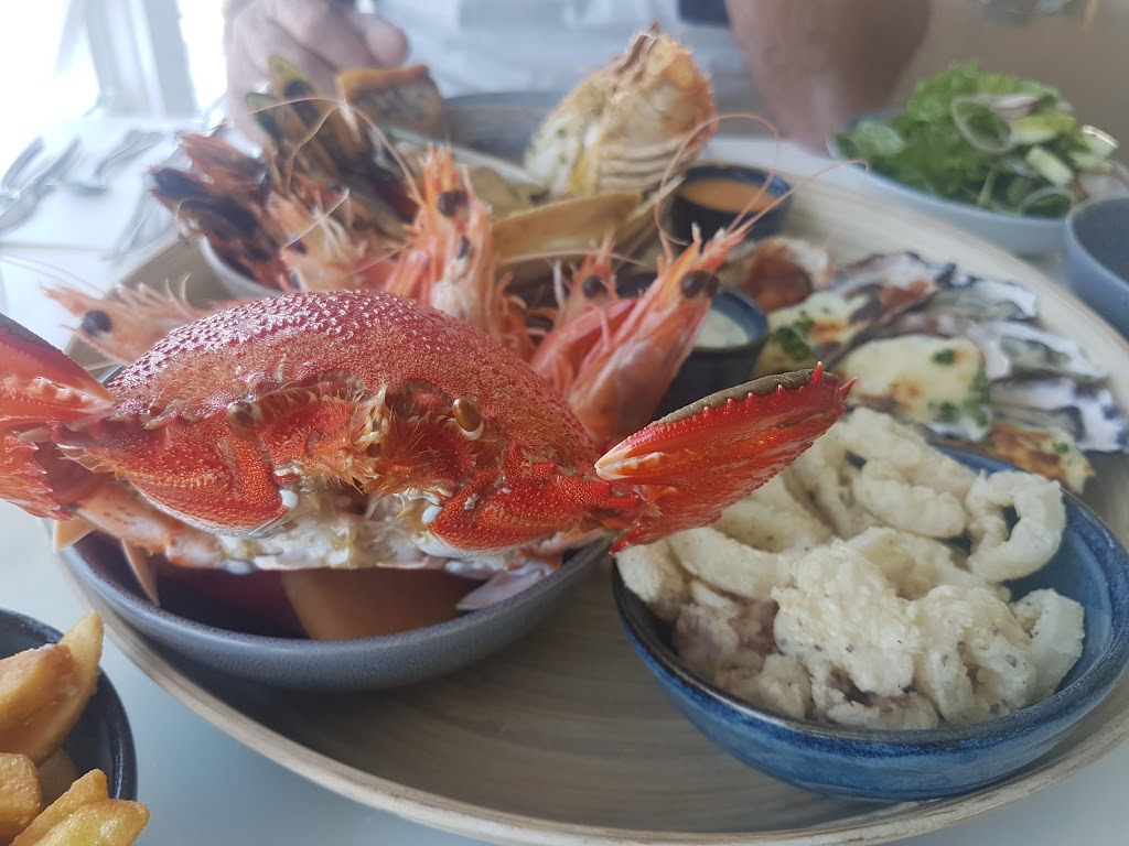 Whalebone Wharf Seafood Restaurant | restaurant | 269 Hastings River Dr, Port Macquarie NSW 2444, Australia | 0265832334 OR +61 2 6583 2334