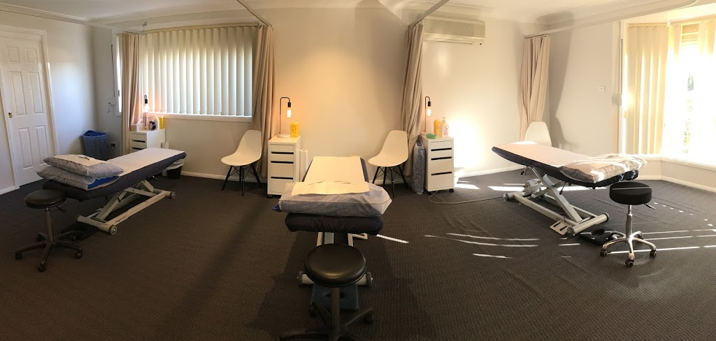 Physio Inq Glenmore Park | 114 The Lakes Dr, Glenmore Park NSW 2745, Australia | Phone: (02) 4733 0668