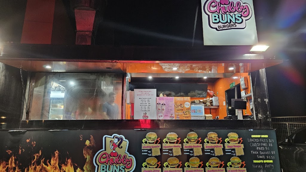 Chubby Buns Burgers Campbelltown | 100 Campbelltown Rd, Minto NSW 2566, Australia | Phone: 0426 696 228