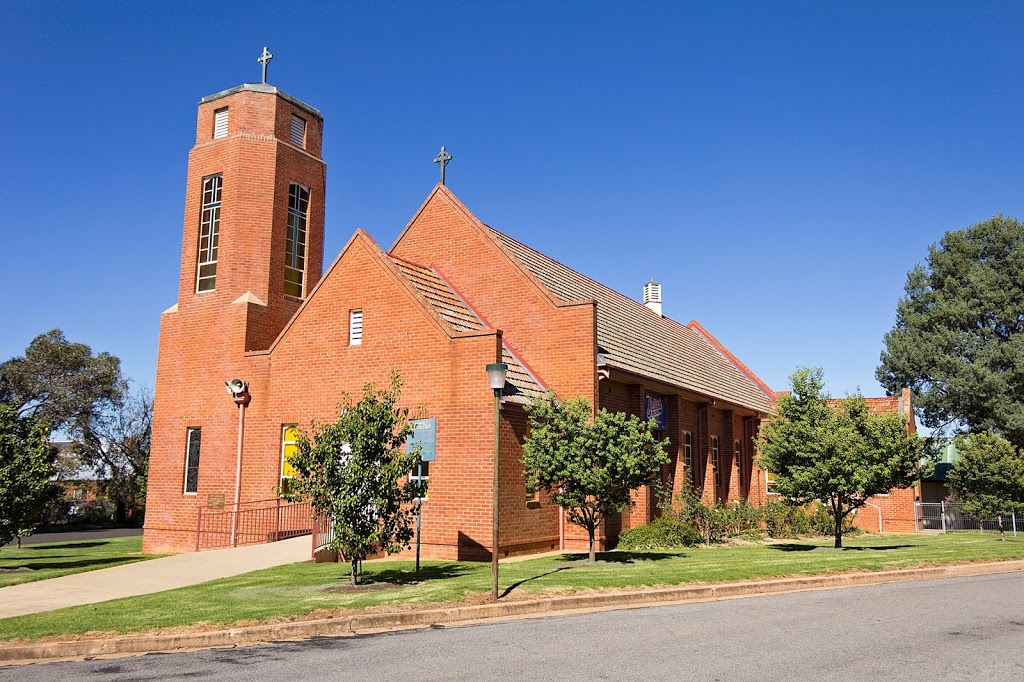 Leeton Presbyterian Church | church | 29 Sycamore St, Leeton NSW 2705, Australia | 0269533579 OR +61 2 6953 3579