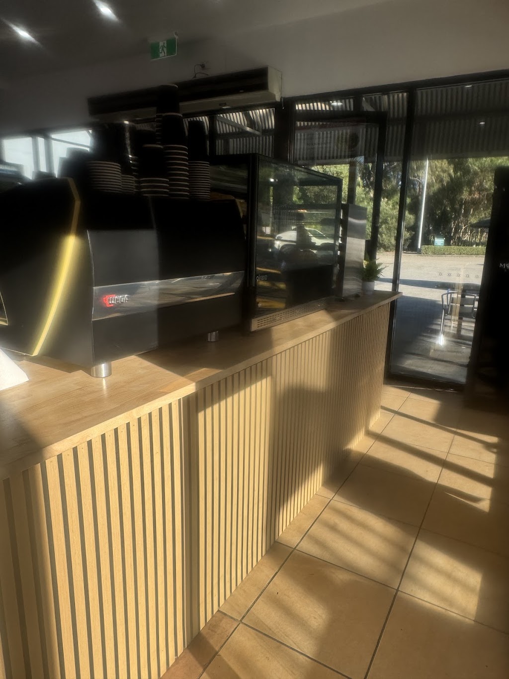 Nissi Banh Mi | 23 Gardens Dr, Willawong QLD 4110, Australia | Phone: (07) 3273 6263