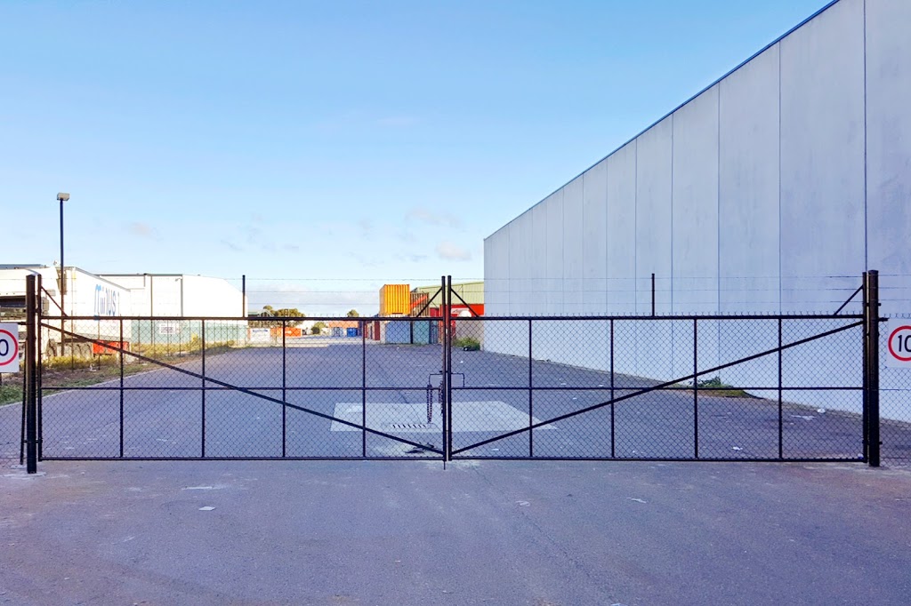 Melbourne Chain Wire Fencing | 147 McEwan Rd, Heidelberg West VIC 3081, Australia | Phone: (03) 9457 1704