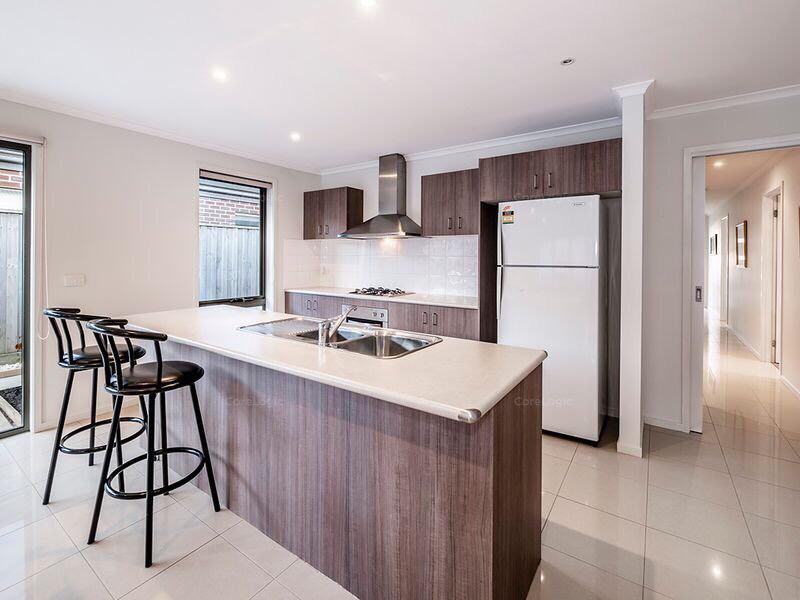 Two brother painter pty ltd | 85 Olympic Parade, Clyde VIC 3978, Australia | Phone: 0402 436 308
