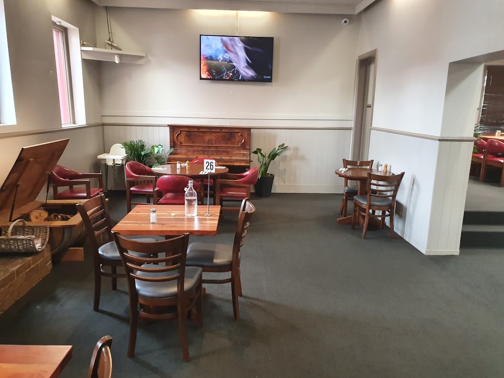 Meeniyan Hotel | 117 Whitelaw St, Meeniyan VIC 3956, Australia | Phone: (03) 5664 7203