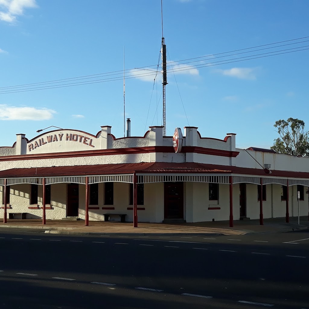 Heyfield Railway Hotel | lodging | 24 George Street, Heyfield VIC 3858, Australia | 0351482694 OR +61 3 5148 2694
