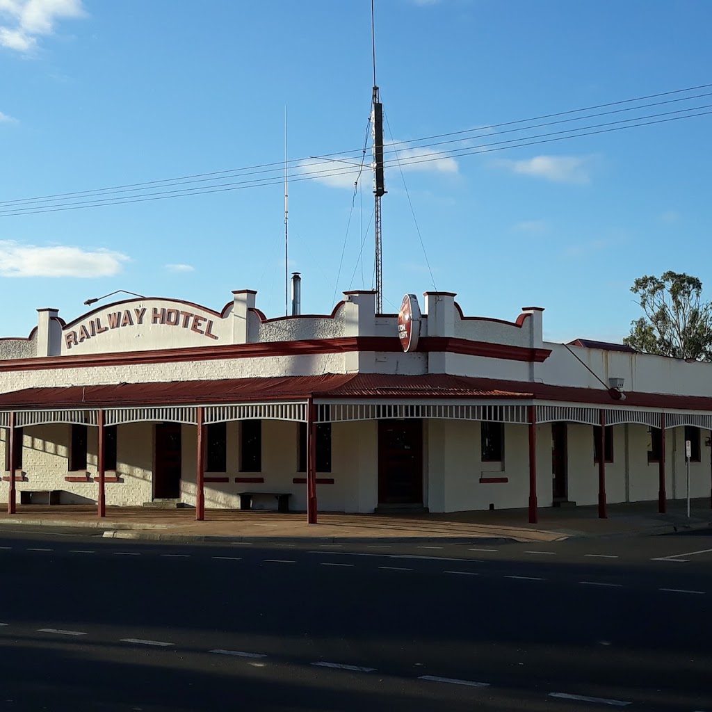 Heyfield Railway Hotel | 24 George Street, Heyfield VIC 3858, Australia | Phone: (03) 5148 2694