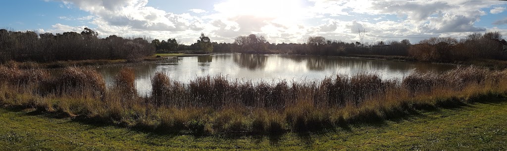 Taylors Lake Linear Park | park | 95 Chichester Dr, Taylors Lakes VIC 3038, Australia