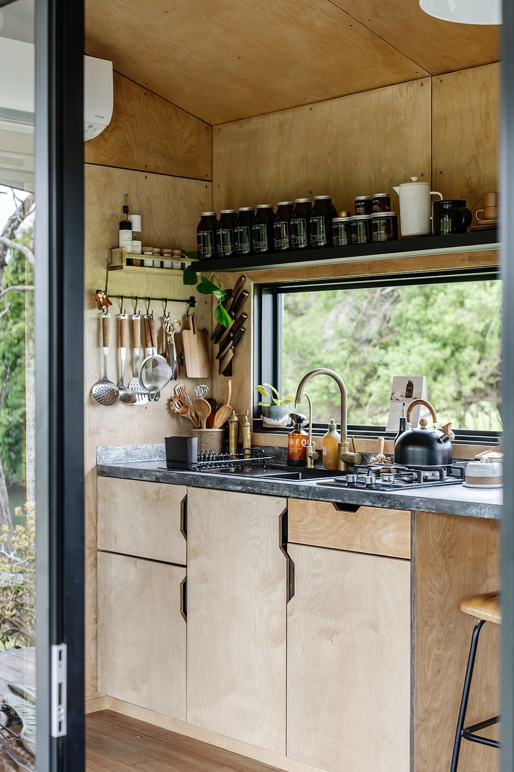 The Tiny Mile - Whats Beyond The Mile | 44 Berady La, Old Bar NSW 2430, Australia | Phone: 0412 322 867