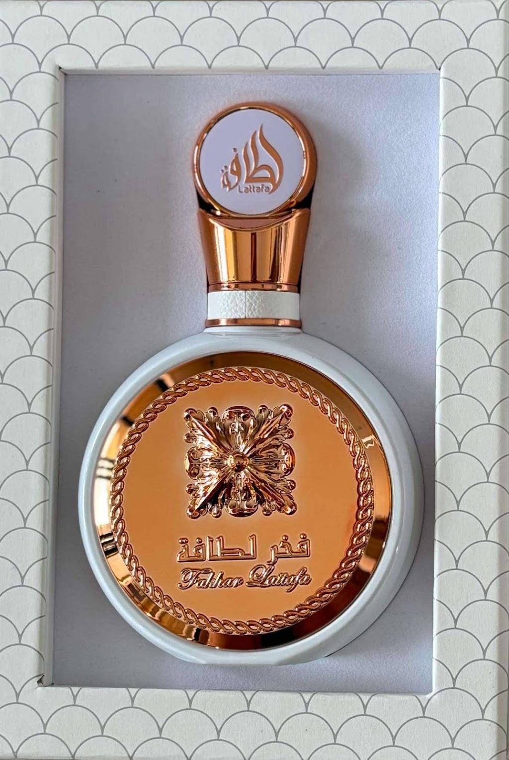 essence of dubai perfumes | 152 St Arnaud Rd, Eynesbury VIC 3338, Australia | Phone: 0493 434 368