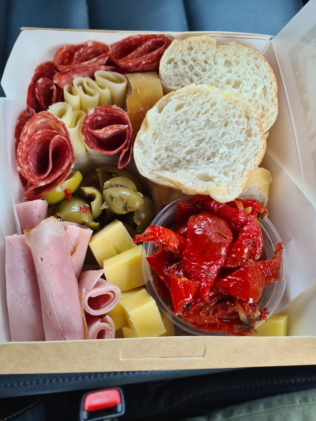 The Agora Deli | 64 Wingara Ave, Keilor East VIC 3033, Australia | Phone: 0409 156 917